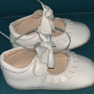 White Mary Janes 💕